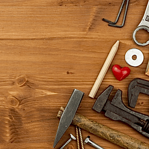 Tüm eski mobilya, koltuk, sandalye, ofis mobilyası boyama, cilalama, tamirat, döşemesi ve yenileme işleriniz itina ile evinizden veya iş yerinizden alınır, isteğe göre, tamirat boyama döşeme ve bakımları yapılır evinize veya iş yerinize teslim edilir.